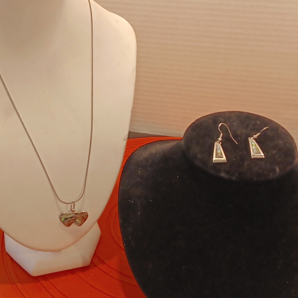 Necklace set